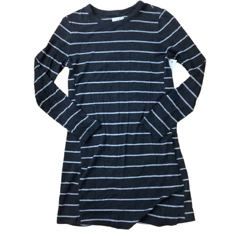 Reduced Prices Dress Casual Short By Lou And Grey  Size: M