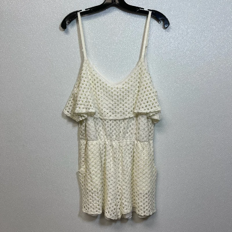 Price Drop Cream Romper Freeway, Size M