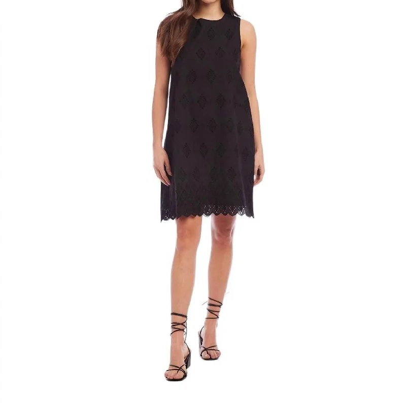 Unmissable Offer Eyelet Shift Dress In Black