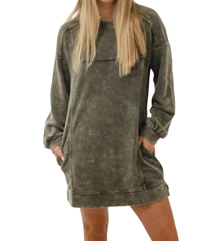 Weekend Flash Sale Sweater Dress In Black