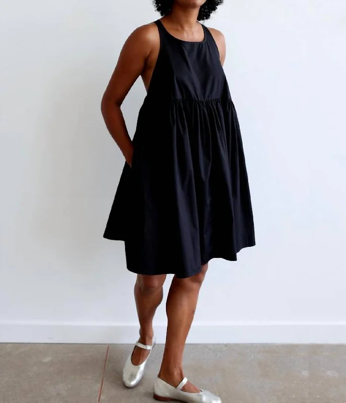 Bargain Bin Sophie Mini Dress In Black