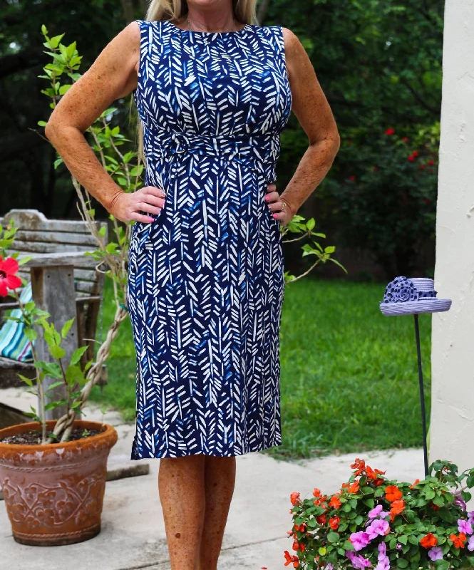 Seasonal Clearance Delicate Leaves Sleeveless Crew Neck Belted Sheath Dress In Navy And Ivory