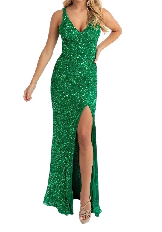 Today’s Special Sleeveless Crisscross Straps Gown In Emerald